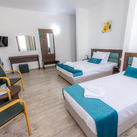 Hotel Sir Lujerului Bukarest Kültér fotó