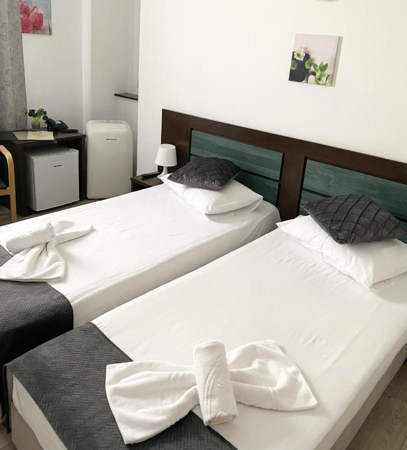 Hotel Sir Lujerului Bukarest Kültér fotó