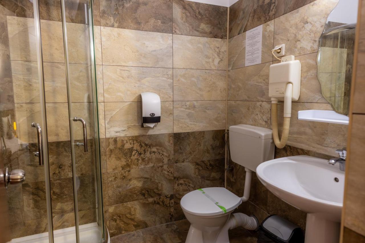 Hotel Sir Lujerului Bukarest Kültér fotó