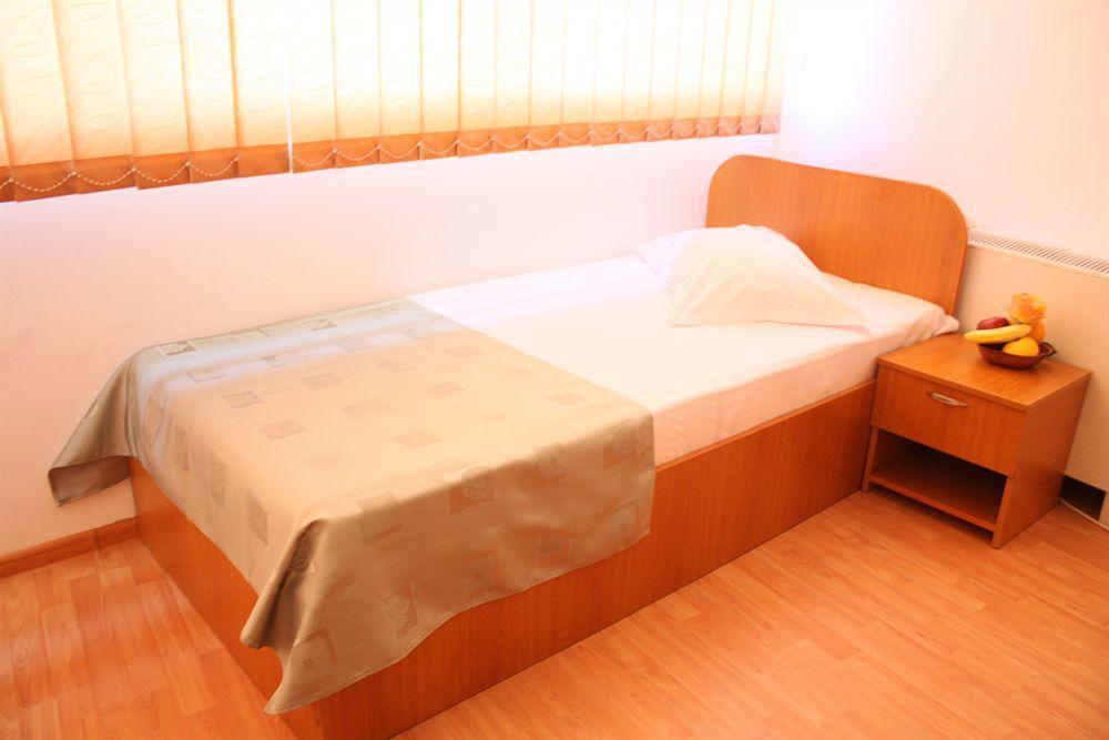 Hotel Sir Lujerului Bukarest Kültér fotó
